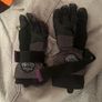 ski gloves for ages 7-9 Image 2