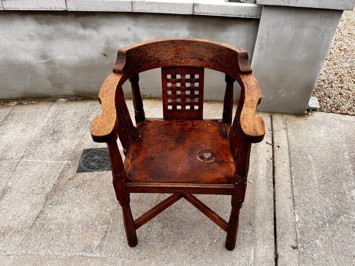 Monks Chair - Hand Carved Oak