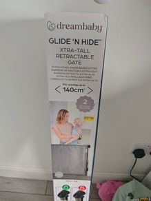 DreamBaby Glide and Hide 140cm x90cm W/H