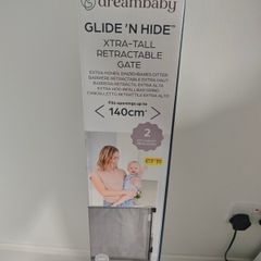 DreamBaby Glide and Hide 140cm x90cm W/H