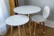 kids table and chair
