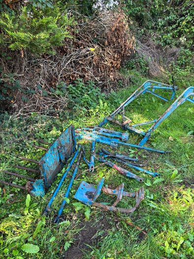 Mill front loader for dexta or 35