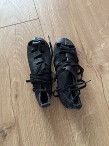 irish dancing shoes kids size 9,5