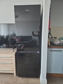 Samsung 4 Series , Fridge and Freezer, No Frost