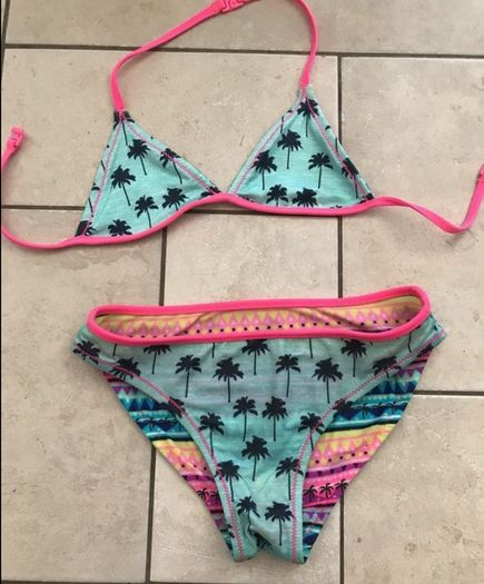 Pretty bikini, reversible 11-12y
