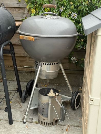 Weber 57cm Anniversary Model