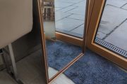 Bevelled mirror