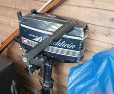 Evinrude Yachtwin 4HP 2-Stroke Long Shaft Outboard