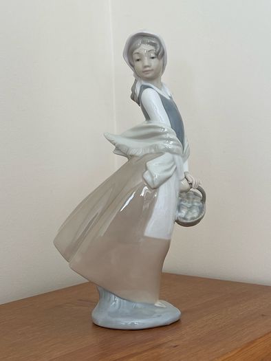 Lladro Nao
