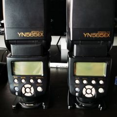 2 x YN 565  EX speedlight for Nikon.
