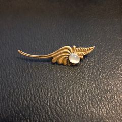 Vintage Pearl Brooch