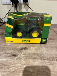 Model John Deere Tractor 1:32