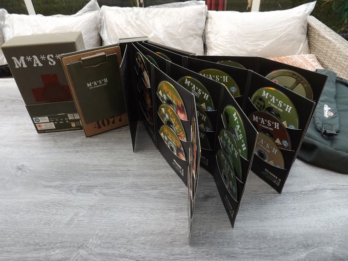Mash Original Complete Box Set
