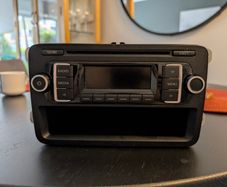 Genuine VW Radio