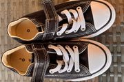 Girl shoes converse. All star