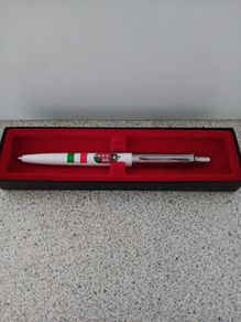 Parker pen