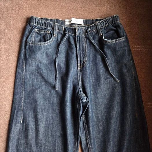 Bershka Loose fit Jeans in Navy size 8
