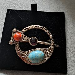 brooch