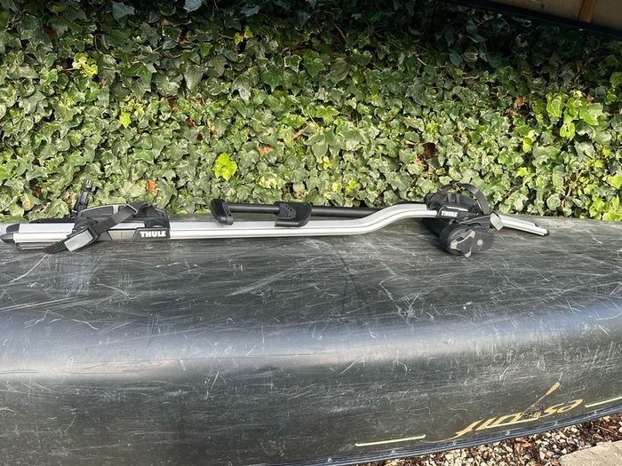 Thule ProRide Roof Mounted 1 bike Rack