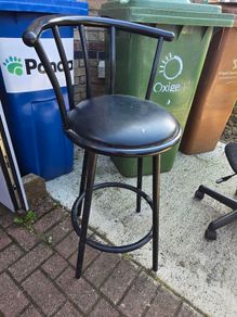 swivel chair stool