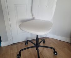 White IKEA desk chair
