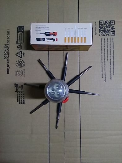8 in 1 Multi Screwdriver with Torch