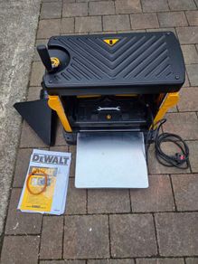 Dewalt DW733 portable planer thicknesser 240v