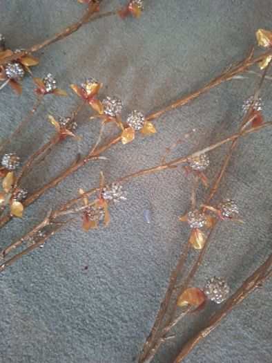 Four Gold & Gitter Ball  Branches