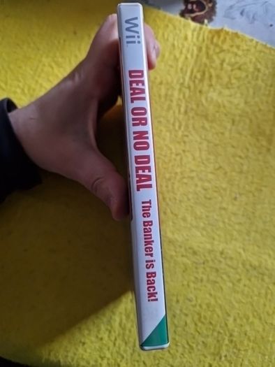 Deal or No Deal The Banker is Back Nintendo Wii Games Original