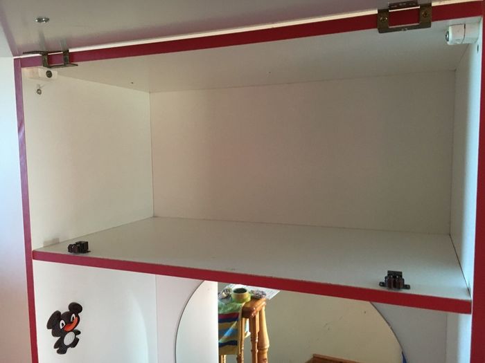 childs dressing table