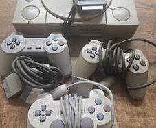 Playstation 1 console