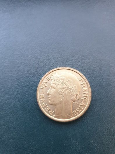 1937 2 francs coin