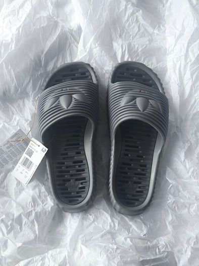 Adidas Adilette 25 Slides - Brand New In Box - Size UK 10
