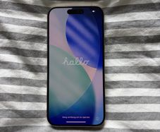 iPhone 15 Pro (Titanium)