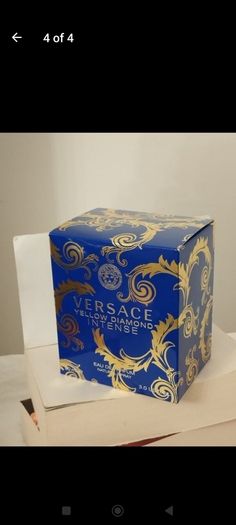Eau de parfum  Yellow Diamond INTENSE