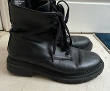 Woman boots