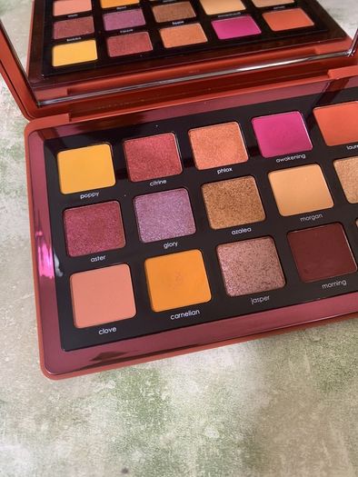 Natasha denona sunrise palette