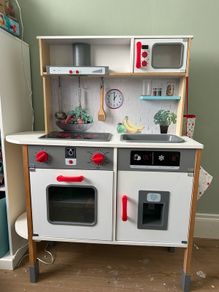 Play Kitchen