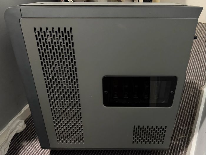 Phanteks Enthoo 719 with fans