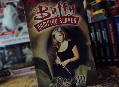 Buffy the Vampire Slayer: The Origin ! Graphic Novel ! Trade Paperback ! TPB ! 1999 ! by Dark Horse !