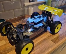 Rlaarlo DSK 1/8 buggy.