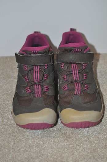 MERRELL waterproof outdoor shoes girls trainers size EUR 35, UK 3