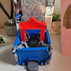 thomas the tank engine toy