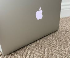 MacBook Air 13 (2017)