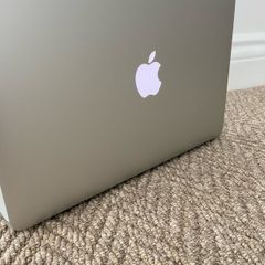 MacBook Air 13 (2017)
