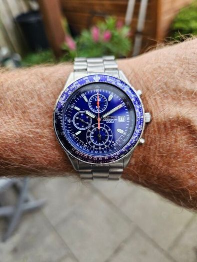 Watch Seiko Chronograph Pilot.