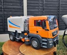 Bruder Street Sweeper