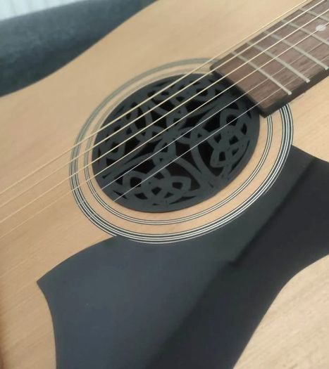 Celtic Knot Acoustic Guitar Soundhole Cover - Decorative Feedback Suppressor for 100mm Sound Holes - Folk & Celtic Style Guitar Accessory