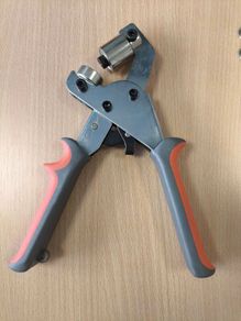 Grommet Eyelet Pliers works only with 10mm eyelets