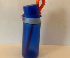 Air Up Water Bottle (free shipping) never used, includes flavour